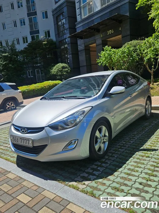 Hyundai Avante MD M16 GDI
