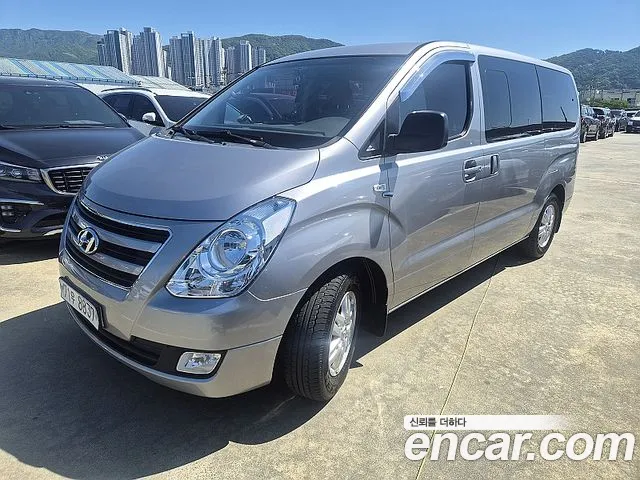 Hyundai Grand Starex 12