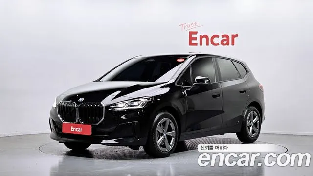BMW 2 (U06) 220i