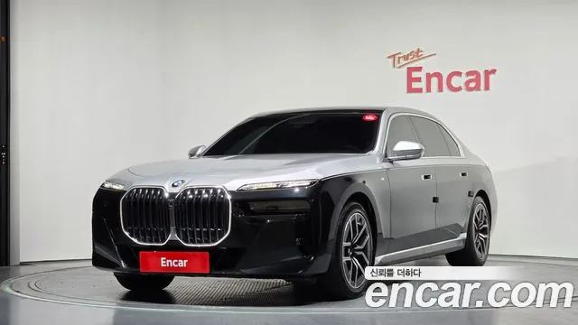 BMW 7 (G70) 740i sDrive M