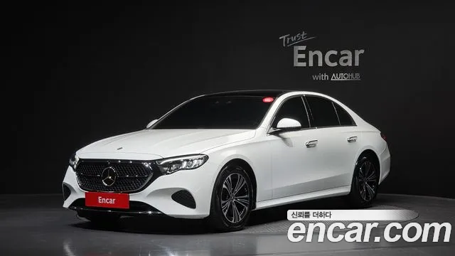 Mercedes-Benz E- W214 E200