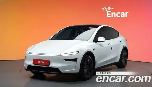 Tesla Y RWD