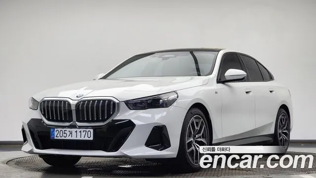 BMW 5 (G60) 520i M