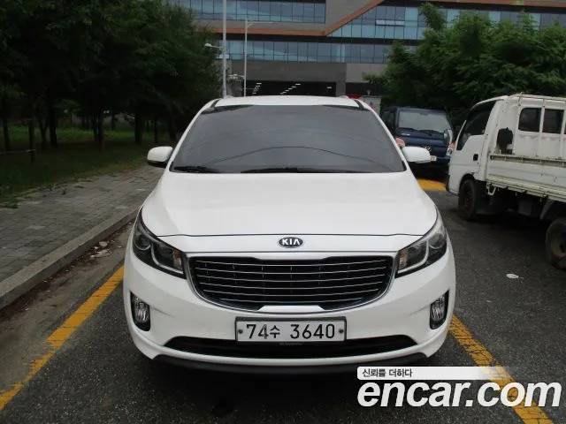 Kia All New Carnival 11