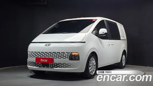 Hyundai Staria 5