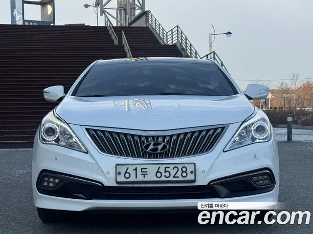 Hyundai Grandeur HG HG240