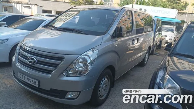 Hyundai The New Grand Starex 12