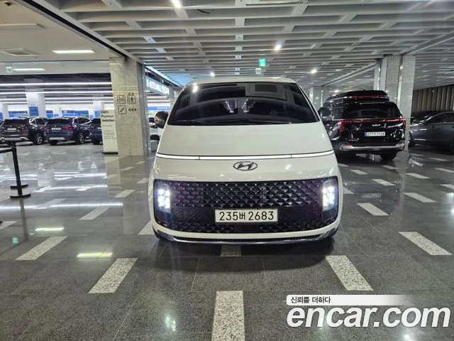 Hyundai Staria 9 Prestige