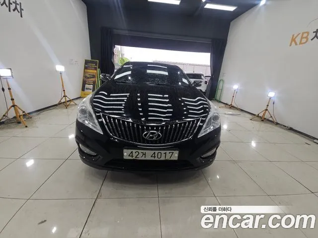 Hyundai Grandeur HG HG240