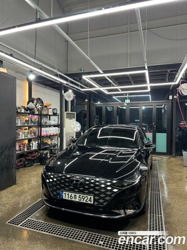 Hyundai The New Grandeur IG Hybrid