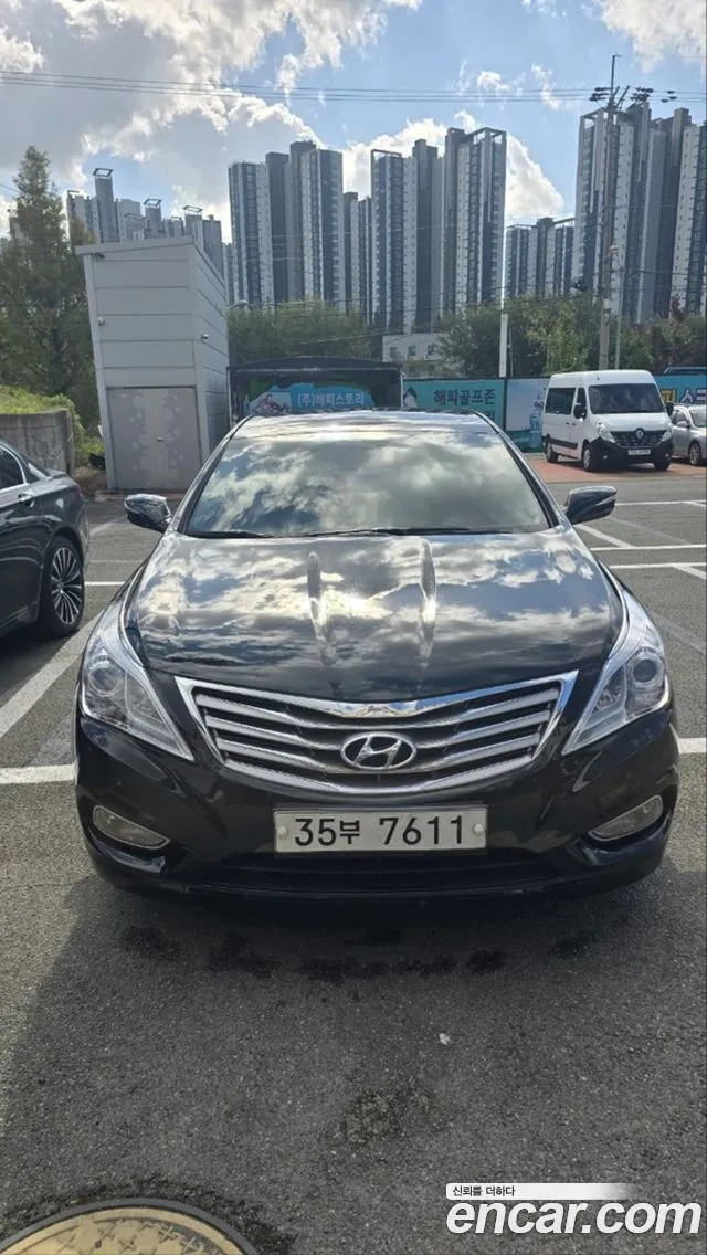 Hyundai Grandeur HG HG240