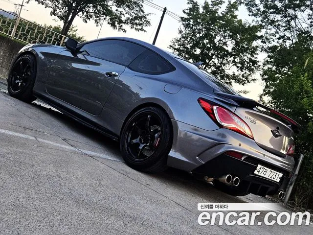 Hyundai Genesis 380 GT-RW