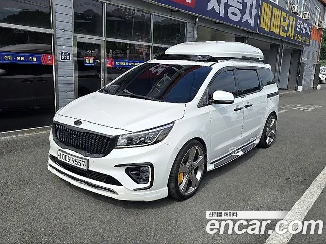 Kia The New Carnival Gasoline 7 VIP