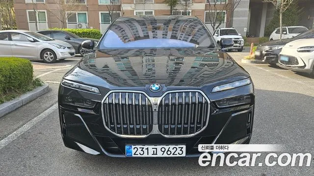 BMW 7 (G70) 740i xDrive M Limited