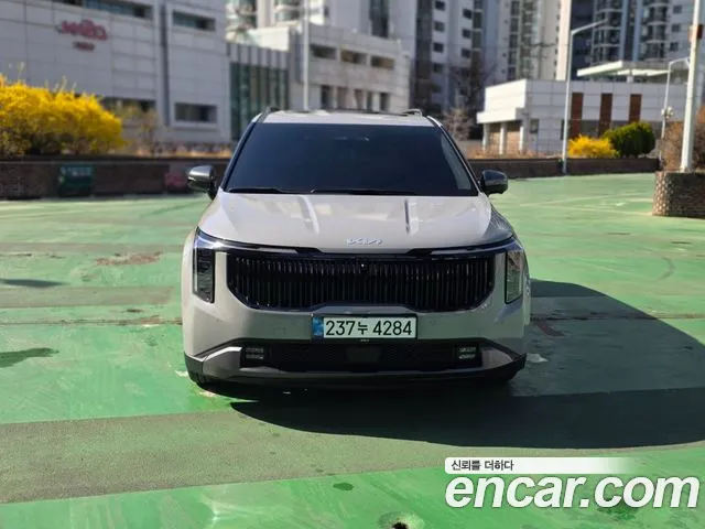 Kia The New Carnival 4 7