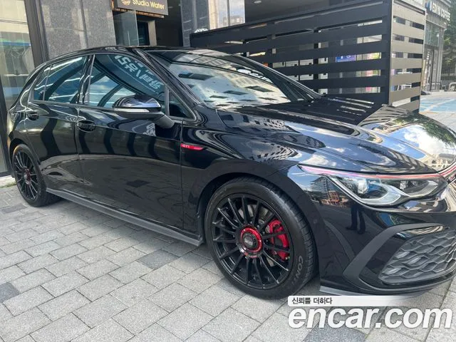 Volkswagen Golf 8 2.0 GTI