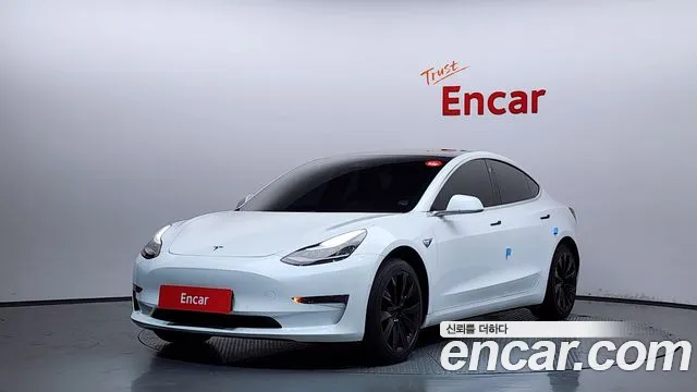 Tesla 3 RWD