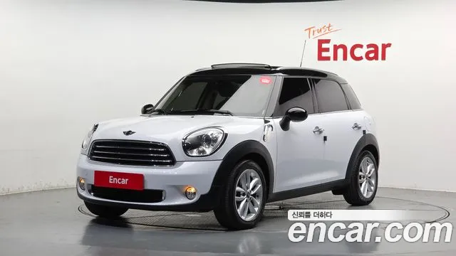 MINI Cooper Countryman Base 1