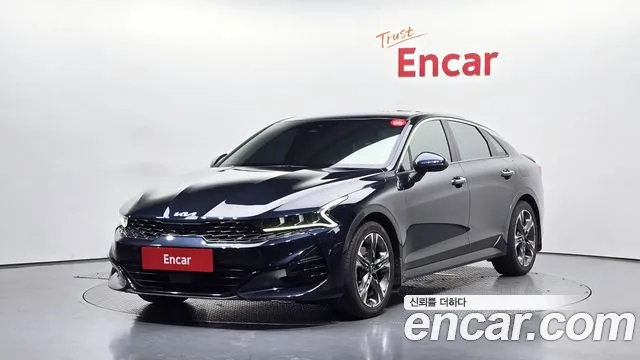 Kia K5 III 2.0 Signature