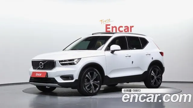 Volvo XC40 T4
