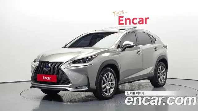 Lexus NX300h