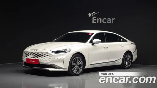 Kia K8 Hybrid Noblesse