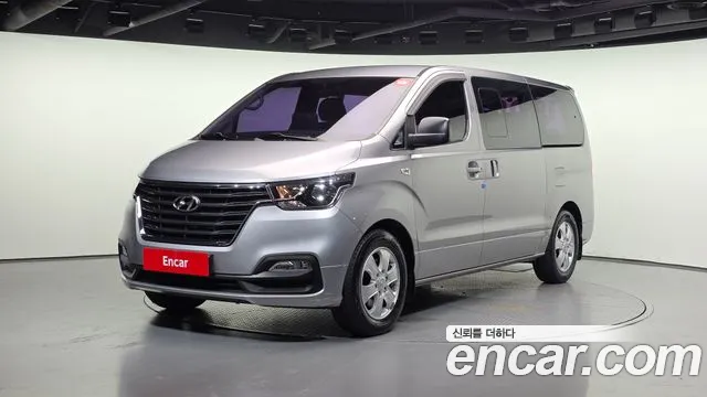 Hyundai The New Grand Starex 12