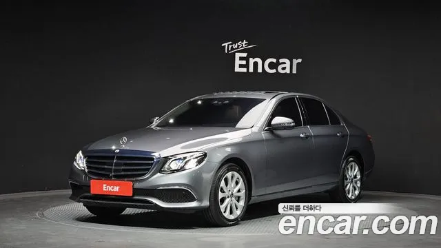 Mercedes-Benz E- W213 E300 4MATIC Exclusive