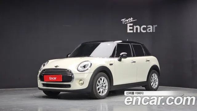 MINI Cooper D 5 HIGH 3