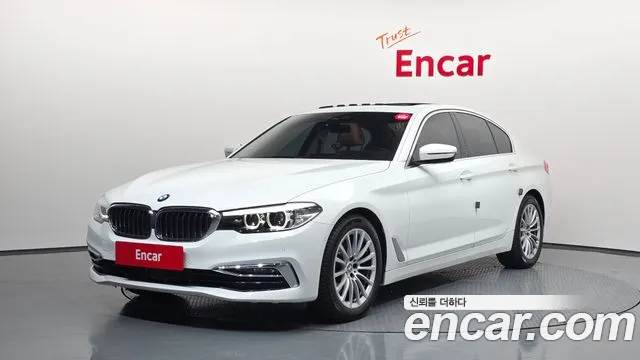 BMW 5 (G30) 520i