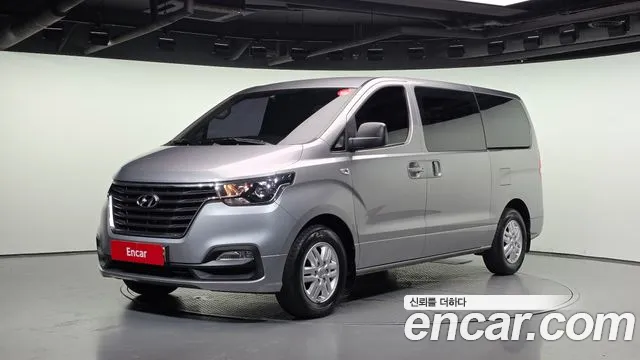 Hyundai The New Grand Starex 3