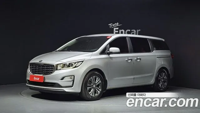 Kia The New Carnival 11
