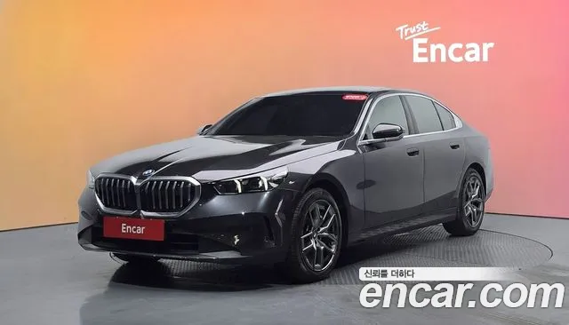 BMW 5 (G60) 520i