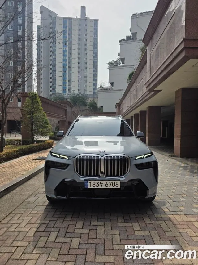 BMW X7 (G07) xDrive 40i M 7