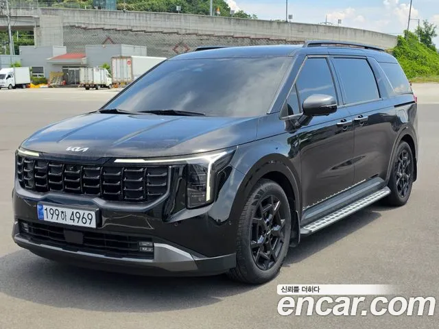 Kia The New Carnival 4 7
