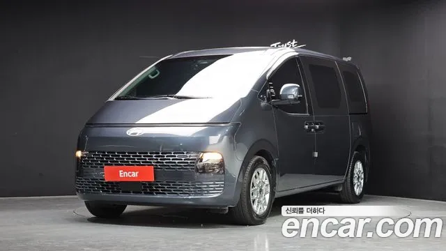 Hyundai Staria 3