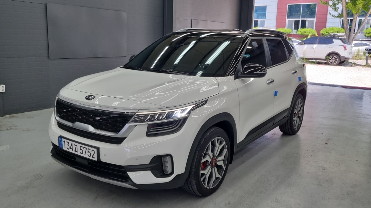 Kia Seltos Gasoline 1.6 Turbo 2WD Signature