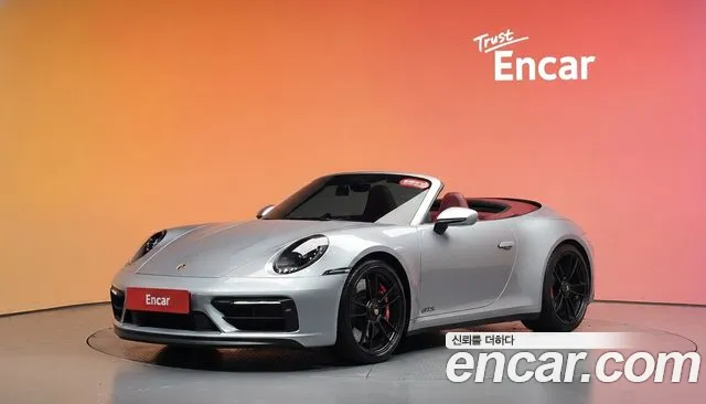 Porsche 911 (992) 4 GTS