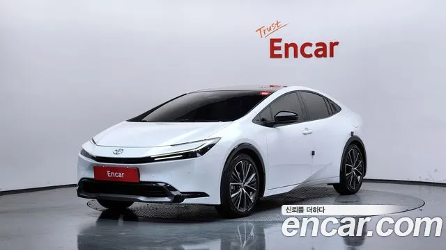 Toyota Prius 5 2.0 XLE