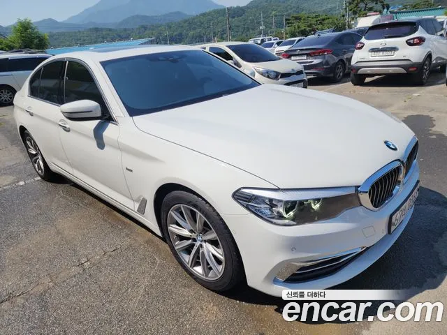 BMW 5 (G30) 520i