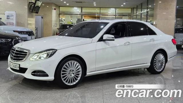 Mercedes-Benz E- W212 E300