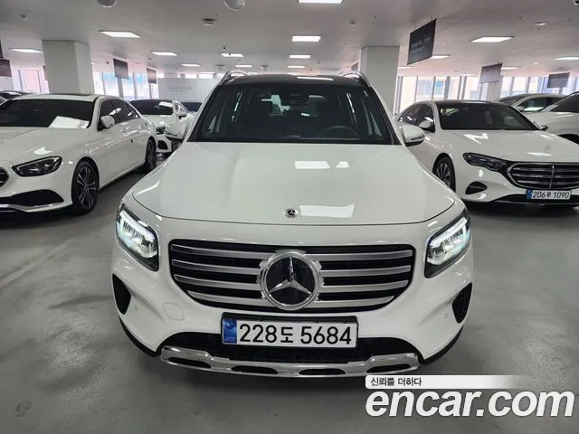 Mercedes-Benz GLB- X247 GLB200 d