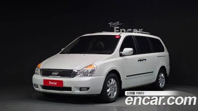 Kia Carnival R Carnival GLX Premium