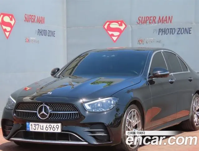 Mercedes-Benz E- W213 E220d 4MATIC AMG Line