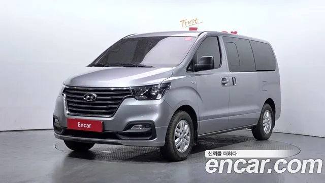 Hyundai The New Grand Starex 5