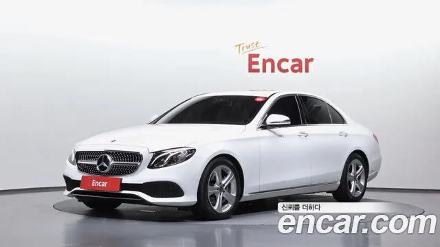 Mercedes-Benz E- W213 E200