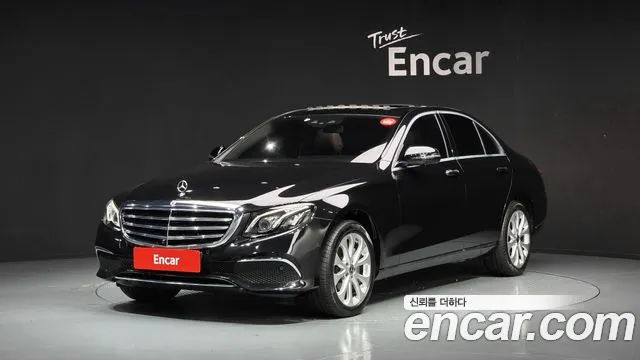 Mercedes-Benz E- W213 E300 4MATIC Exclusive