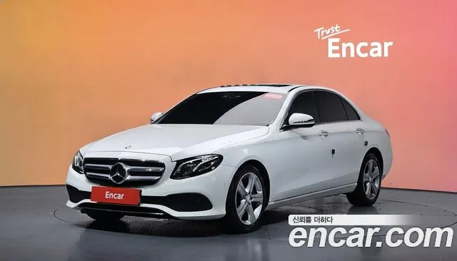 Mercedes-Benz E- W213 E220d 4MATIC