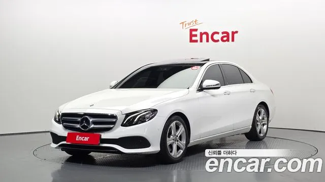 Mercedes-Benz E- W213 E200