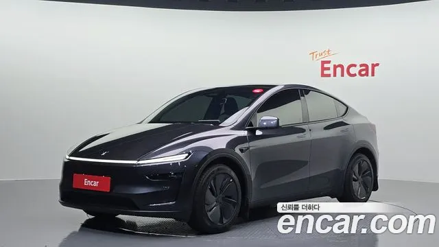 Tesla Y RWD